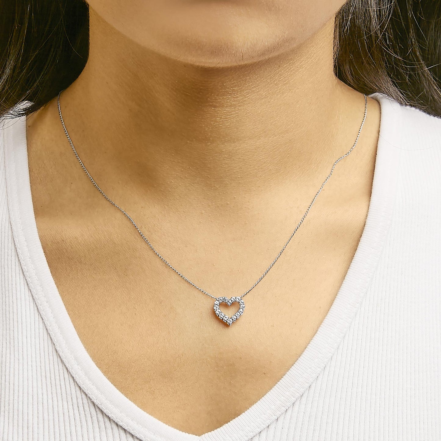 Sweetheart Radiance: 0.50 CTW Lab Grown Diamond Heart Pendant